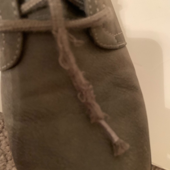 CLIFFS by Stone Mountain Taupe Faux Suede Lace Up Booties Size 8.5 - Picture 13 of 13